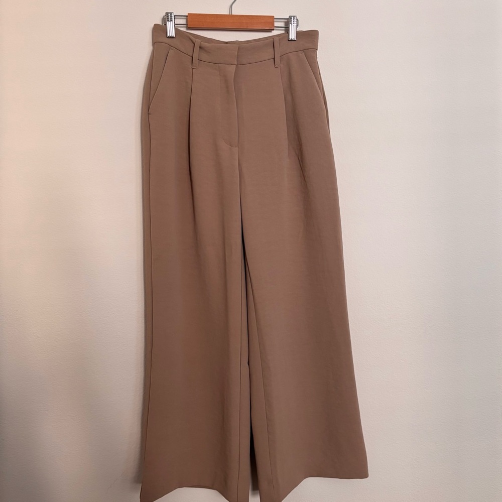 A&F Sloane Tailored Premium Crepe Pant
